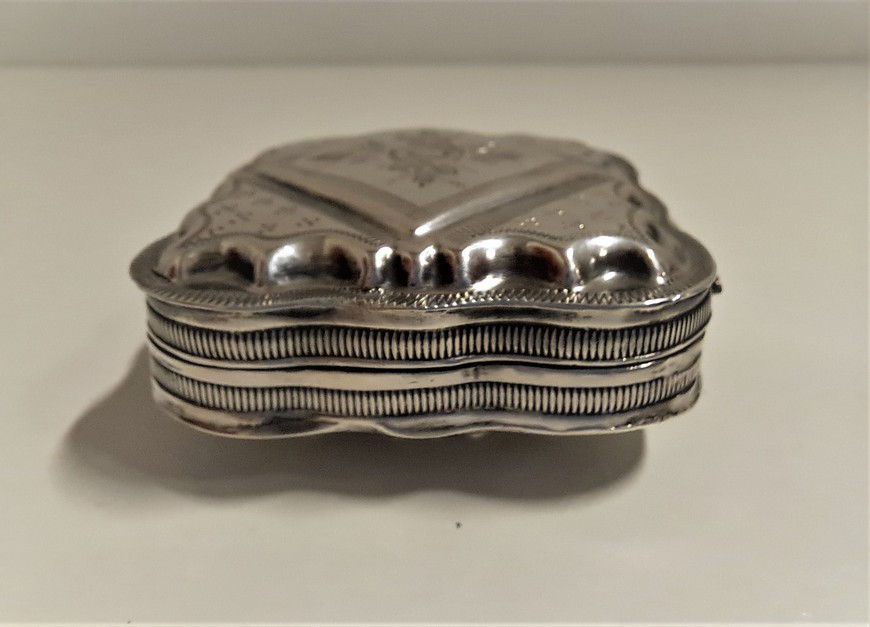 Antiek-zilveren-pepermuntdoosje-J.-Kooiman-Schoonhoven-1888-Het-Wagenwiel-Antiek-5
