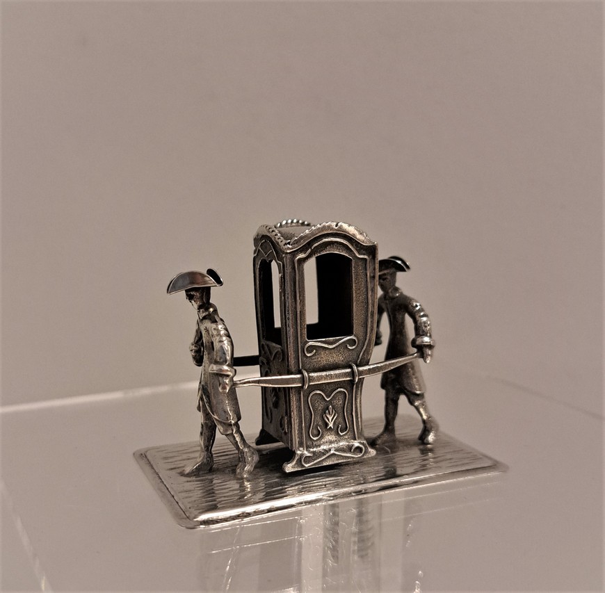 Miniatuur-koetsdragers-zilver-Amsterdam-jaar-1976-Het-Wagenwiel-Antiek-2