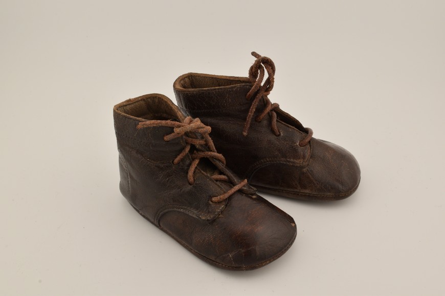 Antieke-leren-schoentjes-ca.1900-HDIV677-Het-Wagenwiel-Antiek-1