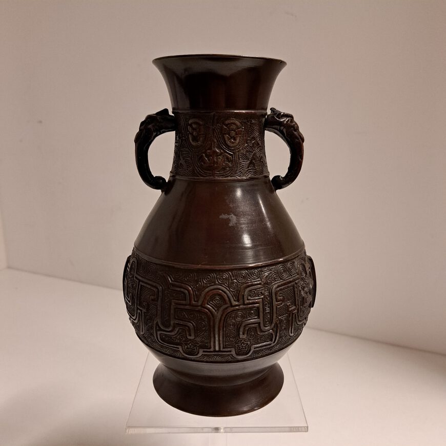 Antieke-bronzen-vaas-met-olifantsoren-China-19e-eeuw-Het-Wagenwiel-Antiek-7