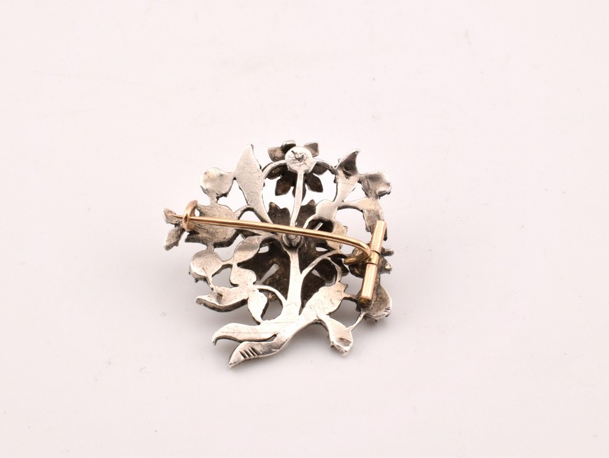 Antieke-broche-met-roosdiamantjes-en-echte-parel-zilver-goud-19e-eeuw-HS803-Het-Wagenwiel-Antiek-4