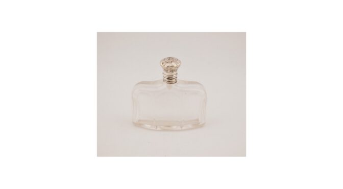 Antiek parfumflesje, zilver en kristal, ca.1920.