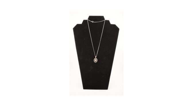 Ketting en hanger met 14k goud en 1ste gehalte zilver.