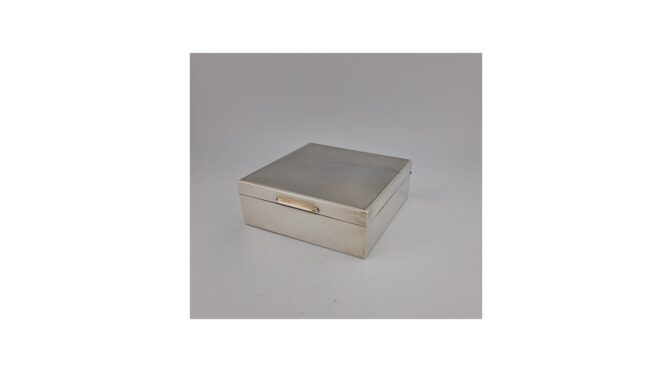 Sigarettendoos, zilver, mt; Mappin & Webb, Birmingham, jaar 1967 (HW104) - Het Wagenwiel Antiek (1a)