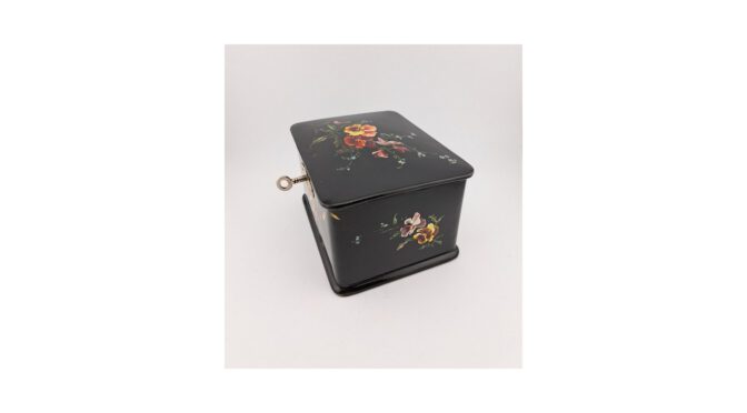 Antiek lakwerkdoosje, “teacaddy”, Victoriaans, Engeland, ca.1890.