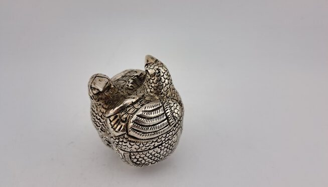 Dekseldoosje, 1ste gehalte zilver, Japan, 20e eeuw (HZG1528.16) - Het Wagenwiel Antiek (1)