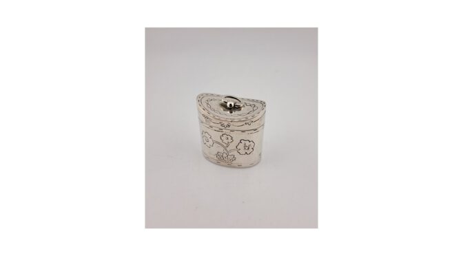 Lodereindoosje, zilver, van Niekerk, Schoonhoven, jaar 1975 (HZG1499.01) - Het Wagenwiel Antiek (1a)