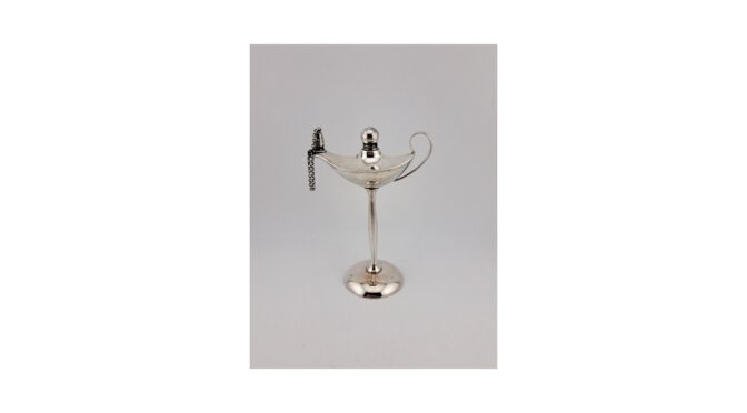 Olielampje, zilver, mt;Fa. B.G.W. Knoef, Hengelo, 1951-1958 (HZG1528.07) - Het Wagenwiel Antiek (1a)