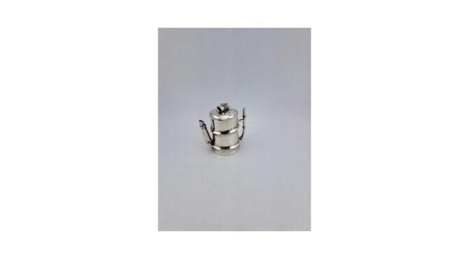 Peperstrooier, 1ste gehalte zilver, Japan, 20e eeuw (HZG1528.03) - Het Wagenwiel Antiek (1a)