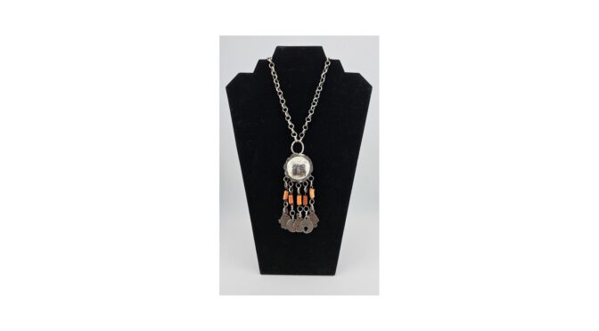 Antieke ketting met hanger, zilver, Tibet, 19e eeuw (HS1560) - Het Wagenwiel Antiek (1a)