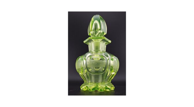 Antieke parfumfles, annagroen, Duitsland, ca. 1880.