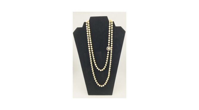 Parelketting, geknoopt, zoetwaterparel, 14k witgouden slot.