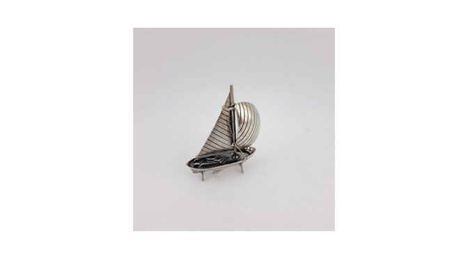 Zeilbootje, zilver, 20e eeuw (HZG1529.26) - Het Wagenwiel Antiek (1a)