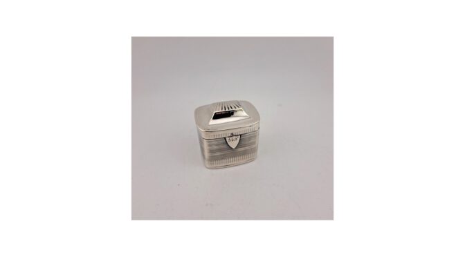 Antiek lodereindoosje, zilver, Empire, jaar 1834.