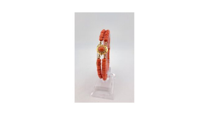 Armband met bloedkoraal en 14k gouden slot (HS1679.04) - Het Wagenwiel Antiek (1a)