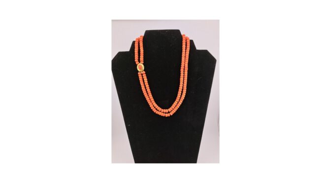 Collier bloedkoraal met 14k gouden slot (HS1679.03) - Het Wagenwiel Antiek (1a)