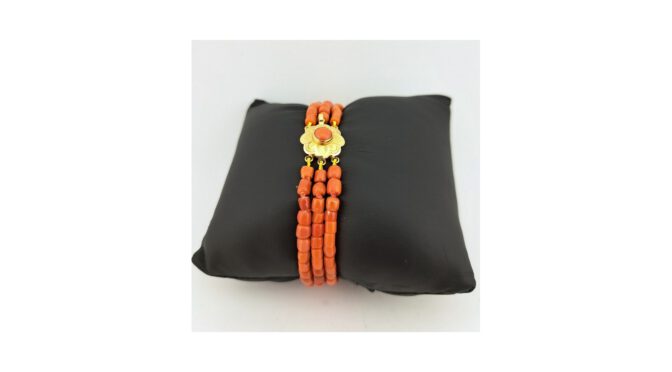 Armband bloedkoraal met 14k gouden slot (HS1653) - Het Wagenwiel Antiek (1a)