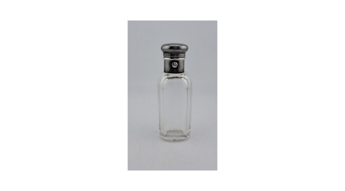 Parfumflesje, kristal met zilver, Londen, ca.1900 (HZG1740) - Het Wagenwiel Antiek (1a)