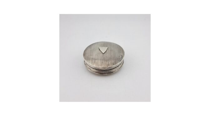 Antiek pepermuntdoosje, zilver, Pieter Lobensteijn, Schoonhoven, 1847 (HZG1773) - Het Wagenwiel Antiek (1a)