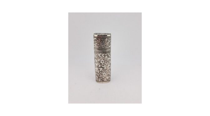 Antieke naaldenkoker, zilver, Djokja, ca.1900.
