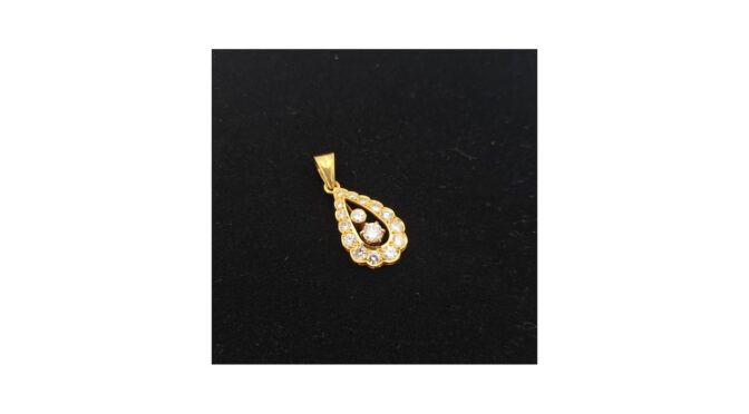 Gouden hanger, 22k goud met meer dan1 karaat diamant.