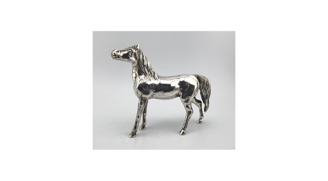 Miniatuur paard, zilver, mt; D. Zwijnenburg, Schoonhoven, ca.1970 (HZG1788.04) - Het Wagenwiel Antiek (1a)