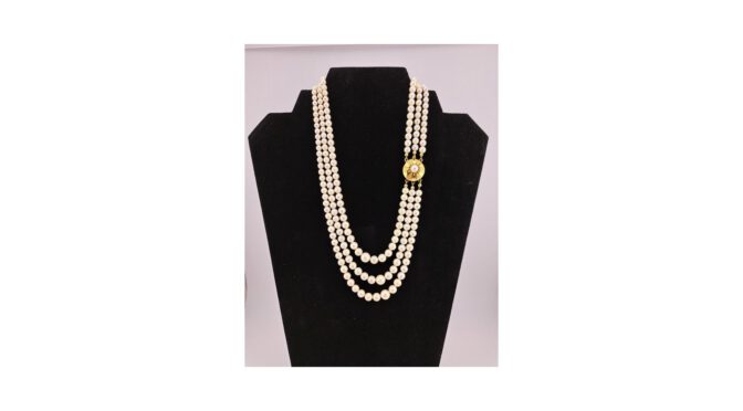 Parel collier met 14k gouden slot, H.W. van Moosel, Baarn, ca.1960.