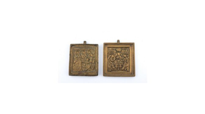 2 antieke reisiconen, brons, Rusland – ca 1800, ingelijst.