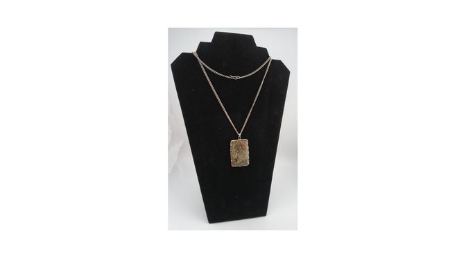 Ketting met hanger, zilver, Jaspis in koper frame, 20e eeuw (HS1869.08) - Het Wagenwiel Antiek (1a)
