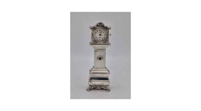 Miniatuur, staand horloge, met handopwind uurwerk, Herman Hooijkaas, Schoonhoven, jaar 1977 (HZG1803) - Het Wagenwiel Antiek (1a)